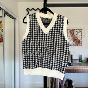 Houndstooth Sweater Vest